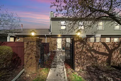 31260 Country Way, Farmington Hills, MI 48331 - Photo 1