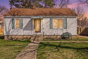 1525 Grant Ave, Grand Haven, MI 49417 - Photo 1