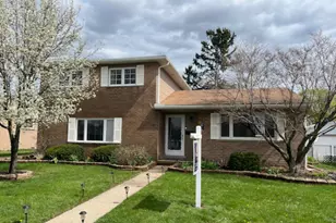 11423 Delvin Dr, Sterling Heights, MI 48314 - Photo 1
