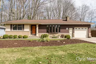 313 Robbins Rd, Grand Haven, MI 49417 - Photo 1