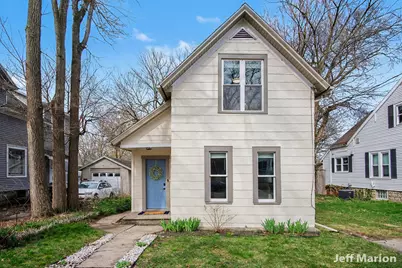 1523 North Avenue NE, Grand Rapids, MI 49505 - Photo 1