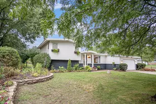 1985 Oakcliff Dr NE, Grand Rapids, MI 49525 - Photo 1