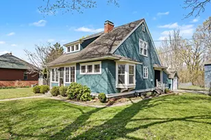 225 Sutherland Ave, Watervliet, MI 49098 - Photo 1