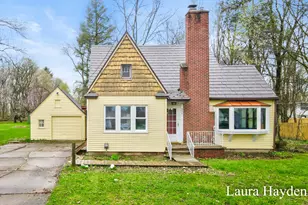 350 Mill St, Saranac, MI 48881 - Photo 1