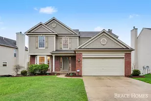 2511 Black Horse Dr NE, Grand Rapids, MI 49505 - Photo 1