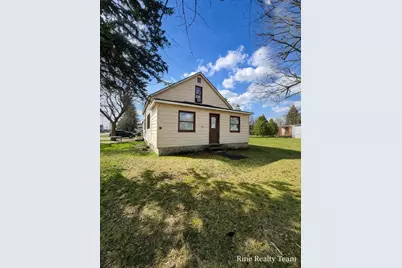 1101 Manning Street, Cadillac, MI 49601 - Photo 1