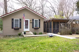 106 S Townsend St, New Buffalo, MI 49117 - Photo 1