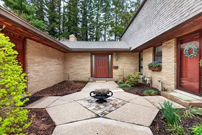 2727 S Lakeshore Drive #A2, Saint Joseph, MI 49085 - Photo 1