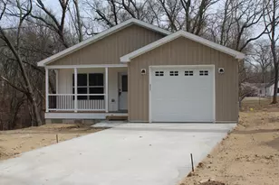 254 Meeking St, Muskegon, MI 49442 - Photo 1
