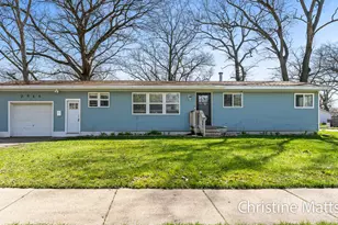 2044 Superior St, Muskegon, MI 49444 - Photo 1