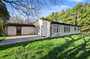 21583 Calvin Hill St, Cassopolis, MI 49031 - Photo 1