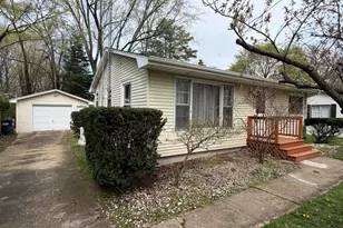 121 Elmside Rd, Benton Harbor, MI 49022 - Photo 1