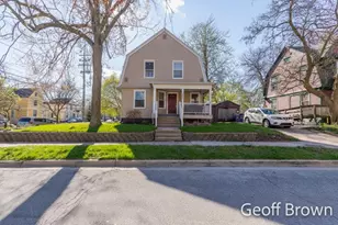 457 James Ave SE, Grand Rapids, MI 49503 - Photo 1