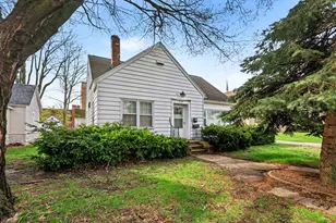 2129 Miner Ave, Muskegon, MI 49441 - Photo 1