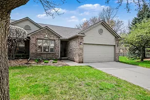 4426 Glenoaks Ct, Warren, MI 48092 - Photo 1