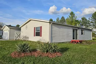 229 Cadgewith E, Lansing, MI 48906 - Photo 1