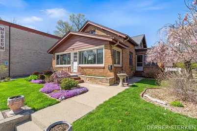 43 E Main Avenue, Zeeland, MI 49464 - Photo 1