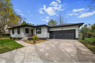 78 Lakeside Drive NE, Grand Rapids, MI 49503 - Photo 1