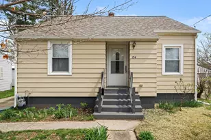 154 Lamora Ave, Battle Creek, MI 49037 - Photo 1