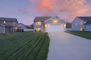 603 Independence Ave, Jackson, MI 49201 - Photo 1