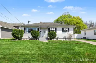 2884 Meyer Ave SW, Wyoming, MI 49519 - Photo 1