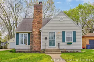 142 W 22nd St, Holland, MI 49423 - Photo 1