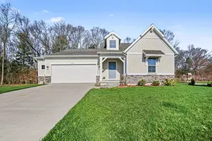 2041 Juniper Cir, Muskegon, MI 49445 - Photo 1