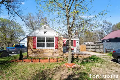 814 E Summit Street, Greenville, MI 48838 - Photo 1