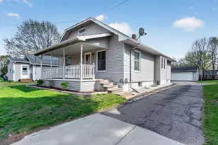 911 E McDevitt Ave, Jackson, MI 49203 - Photo 1