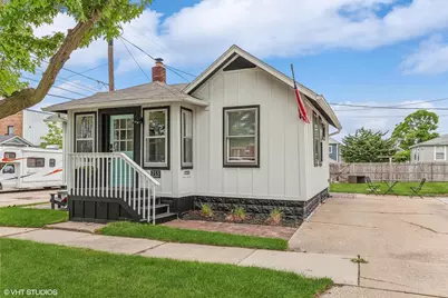 715 Elm Street, Saint Joseph, MI 49085 - Photo 1