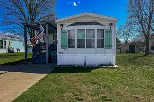 81 Cherry Ct, Muskegon, MI 49445 - Photo 1