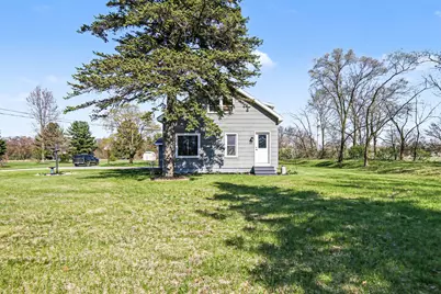 924 S Wolf Lake Road, Muskegon, MI 49442 - Photo 1