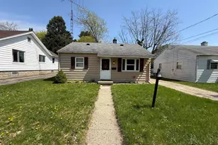 615 Orange St, Jackson, MI 49202 - Photo 1