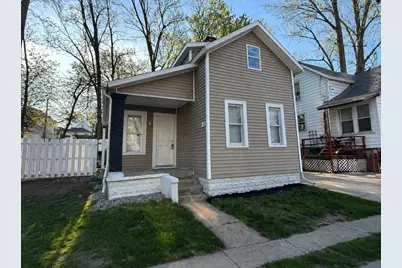 35 Inlet Place NE, Grand Rapids, MI 49503 - Photo 1