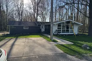7635 8th St, Stanwood, MI 49346 - Photo 1