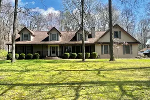 1401 Meadow Ln, Hillsdale, MI 49242 - Photo 1