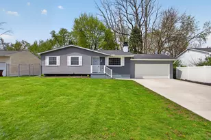 532 Robinson Rd, Jackson, MI 49203 - Photo 1