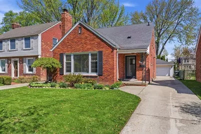 1882 Kenmore Drive, Grosse Pointe Woods, MI 48236 - Photo 1
