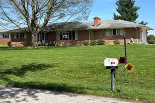 129 Parker Ct, Hudson, MI 49247 - Photo 1