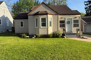 926 N Ottillia St SE, Grand Rapids, MI 49507 - Photo 1
