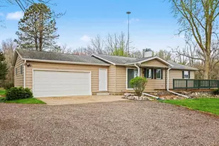 5371 Wolf Hwy, Eaton Rapids, MI 48827 - Photo 1