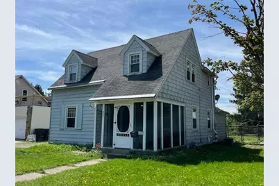33 Pleasant Avenue, Battle Creek, MI 49015 - Photo 1