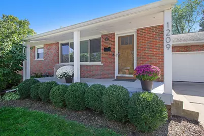 1209 Clague Avenue, Ann Arbor, MI 48103 - Photo 1
