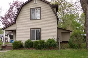 5 Arnold St, Quincy, MI 49082 - Photo 1