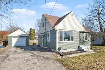 379 E Muskegon Street, Cedar Springs, MI 49319 - Photo 1