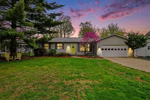 566 N Marshall Ave, Marshall, MI 49068 - Photo 1