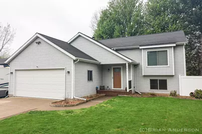 3215 Sunrise Street SE, Grand Rapids, MI 49508 - Photo 1