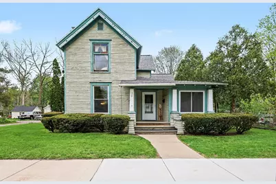 527 N Monroe Street, Lowell, MI 49331 - Photo 1