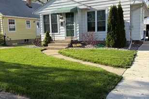 1019 Evelyn St NE, Grand Rapids, MI 49505 - Photo 1