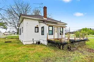 64071 M-40, Lawton, MI 49065 - Photo 1